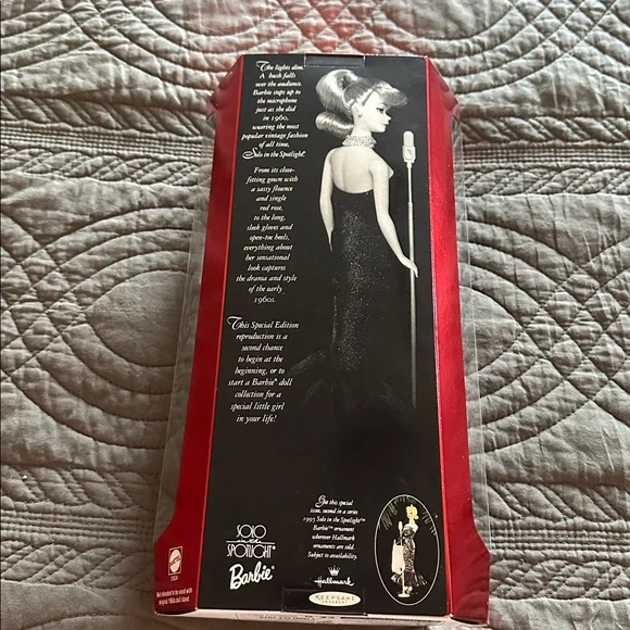 Barbie Solo in Spotlight Red Box - Picture 4 of 5